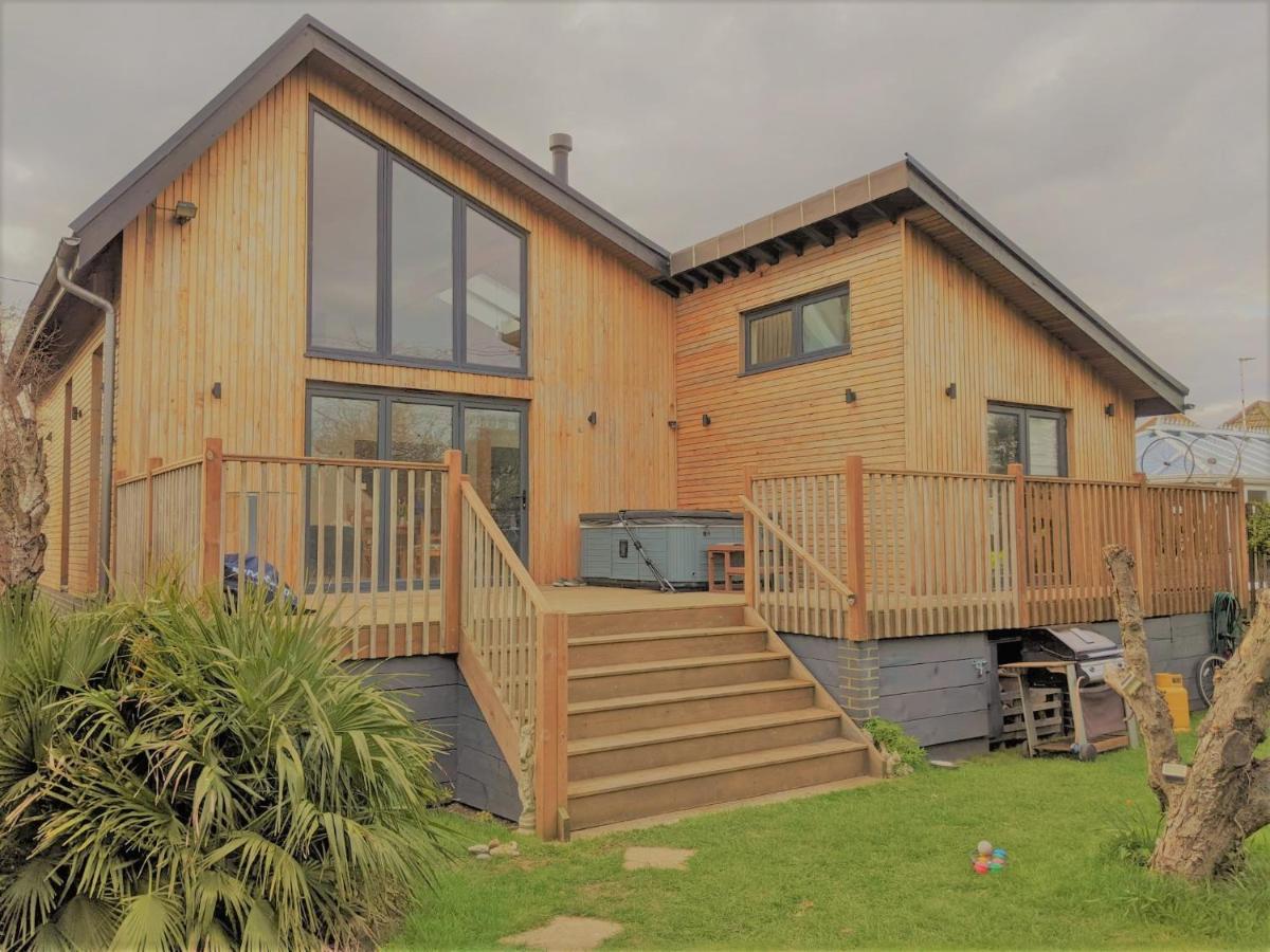 Cranmer - New Eco Beach House 4 Bed Hot Tub & Bikes Camber Exterior photo